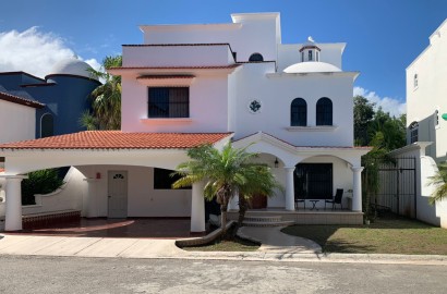 El Campanario Cancún Casa en Venta de 4 Recamaras